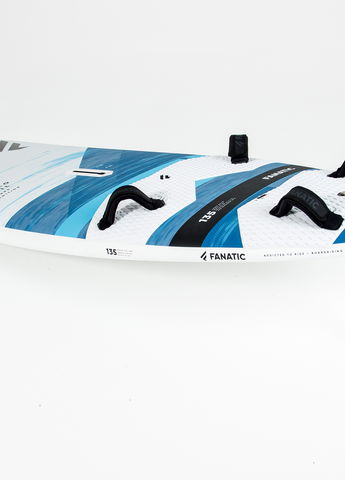 Windsurfing and Foiling
