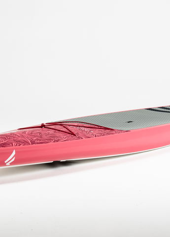 Performance scoop-rocker line