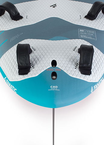 WINDSURFING UND FOILING