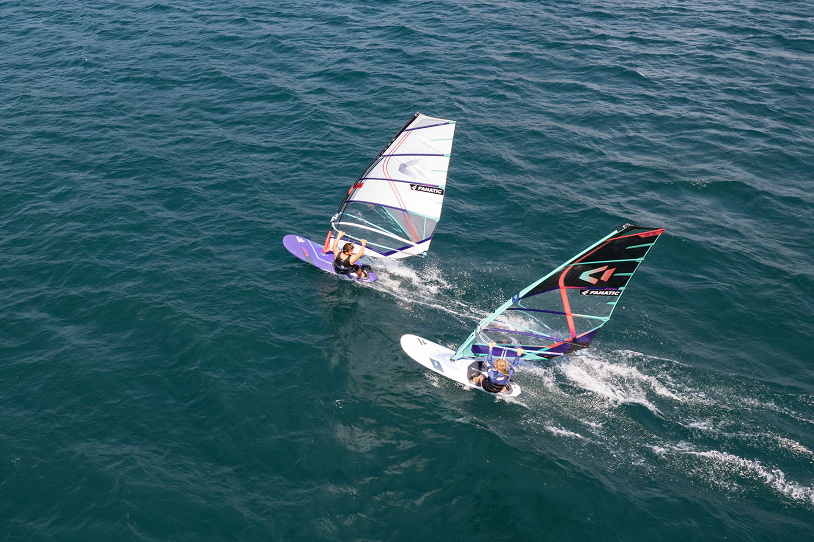 ボード fanatic - FANATIC UN-LTD 147 cm Fanatic Blast LTD Windsurfing and Wind Foiling Board 2022