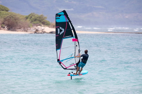 Fanatic Stingray LTD foil board during windsurfing on a tropical ocean lagoon