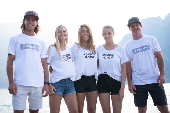 Fanatic_Windsurfing_Tee-SS-Addicted-Woman_Action-Shots_5