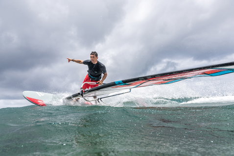 Fanatic FreeWave TeXtreme windsurf wave board during wave riding on the ocean