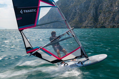 Fanatic Jag LTD slalom windsurf board during freeride windsurfing on Lake Garda