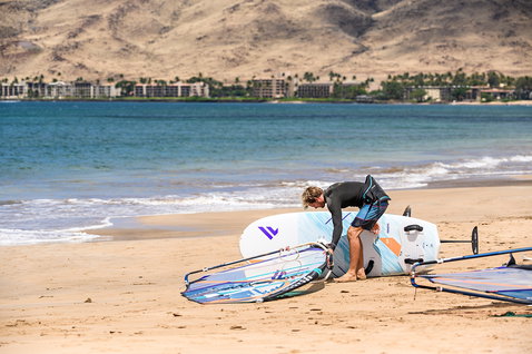 Fanatic Stingray Foil HRS windsurf foil board during wind foiling preparation on the beach