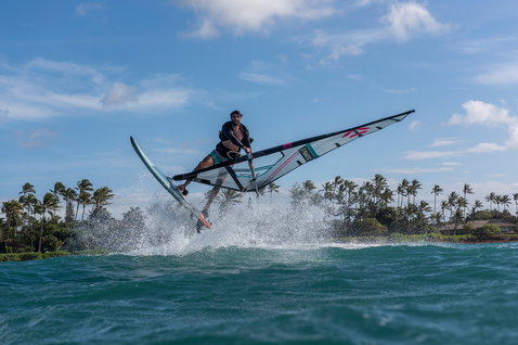 Fanatic FreeWave TeXtreme wave windsurf board during wave riding in tropical ocean