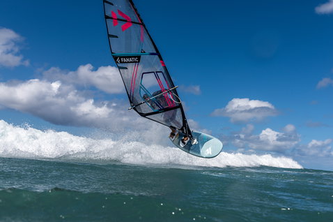 Fanatic FreeWave TeXtreme windsurf board during wave riding on the ocean