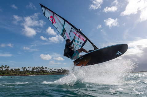 Fanatic FreeWave TeXtreme wave windsurf board during wave riding on the ocean