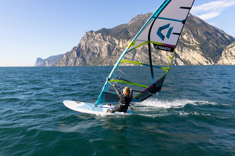 Fanatic Gecko Foil HRS windsurf board 135L during windsurfing on an alpine lake