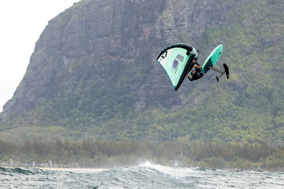 Fanatic_X_Front-Wing-Aero-Free_Action-Shots_5