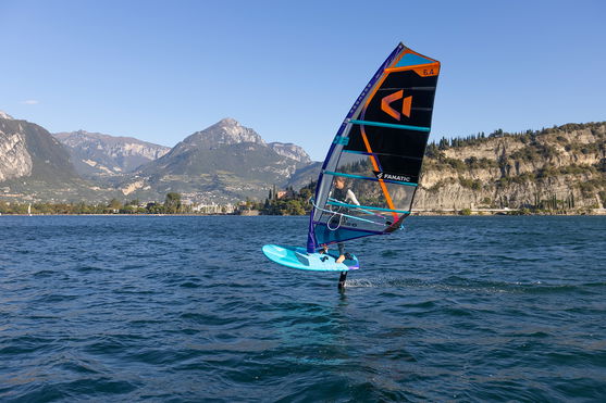 Fanatic_X_Aero-Free-Range-AL-3.0-WS_Action-Shots_2