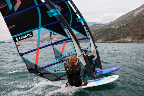 Fanatic Blast LTD freeride windsurf board during windsurfing on an alpine lake with Duotone sails